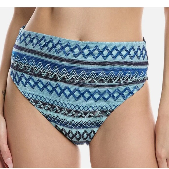 Beach Riot Highway Bikini Bottom NWT 
Woman’s large - Picture 2 of 6